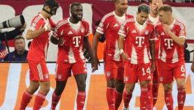 英超焦点战：曼联切尔西巅峰对决，前锋对决成关键